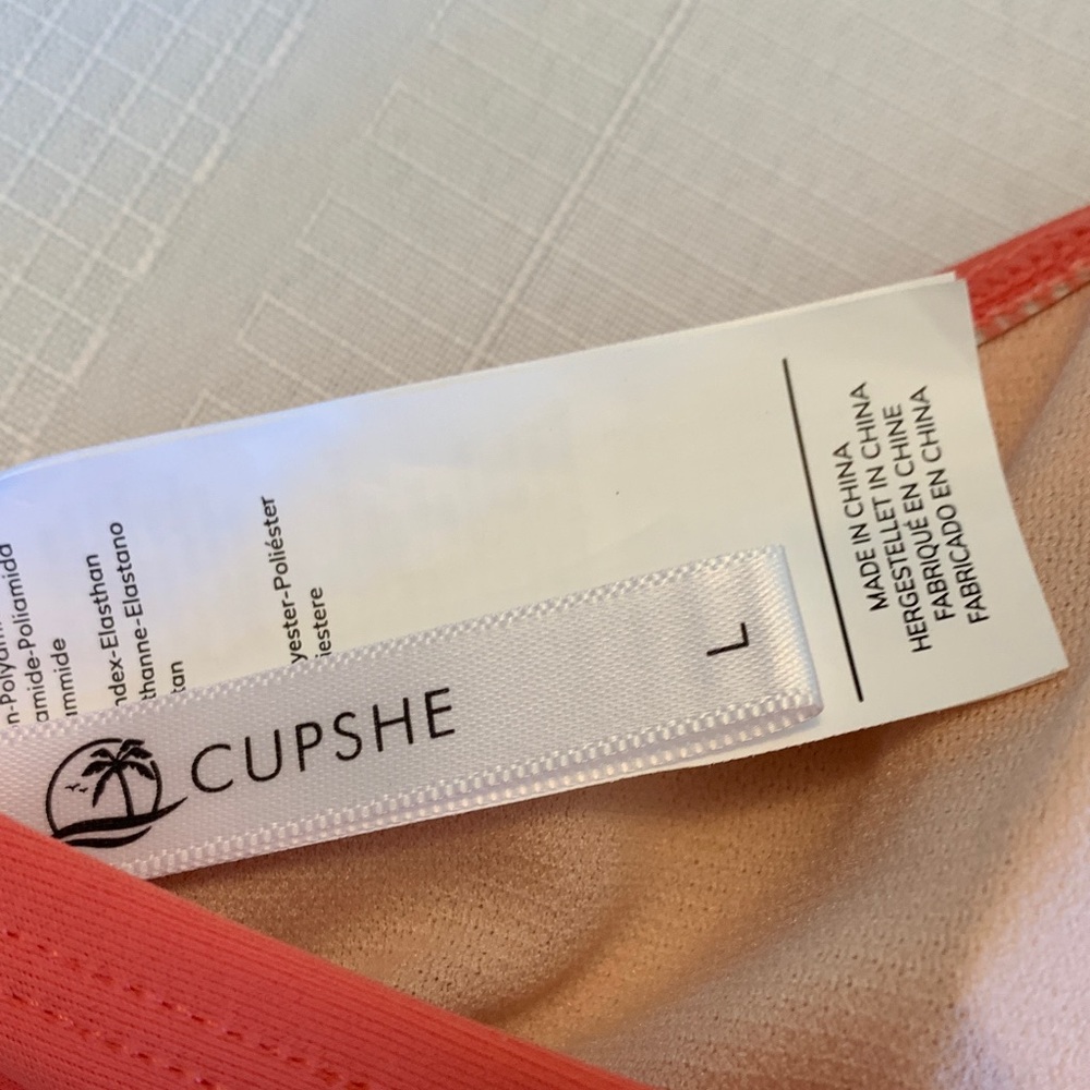 EUC CUPSHE Coral Halter Bikini Festival Top Spring Sun-Ready Size L - Picture 5 of 5